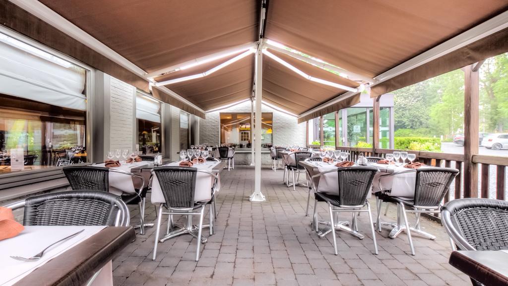Logis Hotel Restaurant Des Acacias Lille Neuville En Ferrain エクステリア 写真