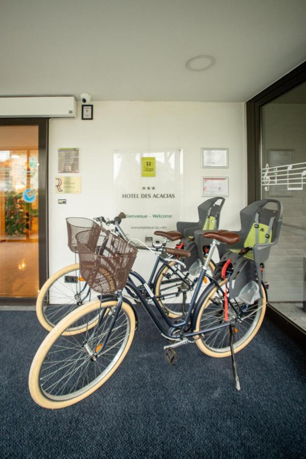 Logis Hotel Restaurant Des Acacias Lille Neuville En Ferrain エクステリア 写真