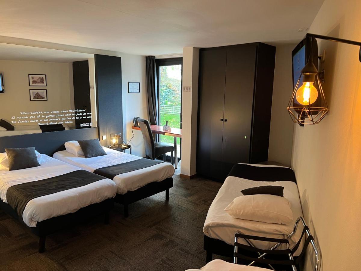 Logis Hotel Restaurant Des Acacias Lille Neuville En Ferrain エクステリア 写真