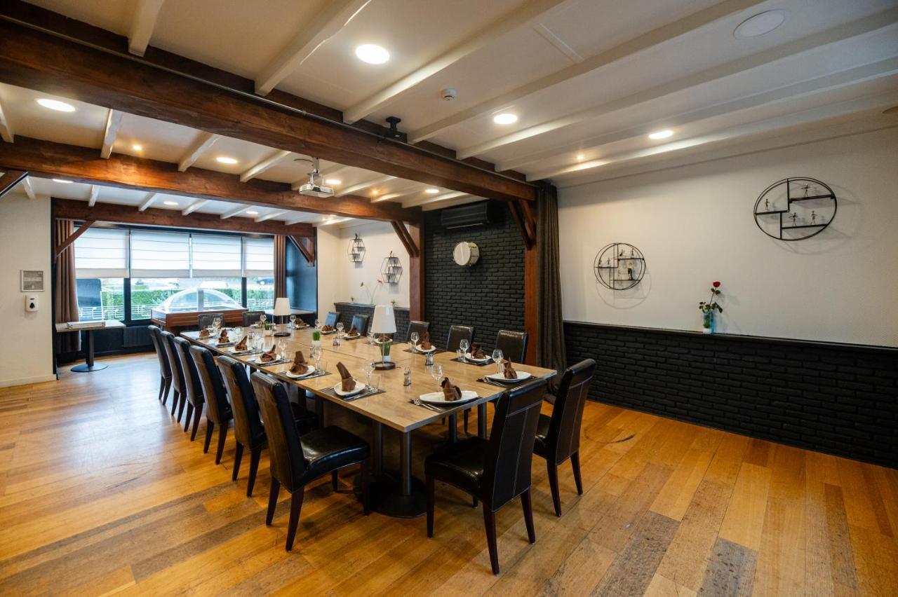 Logis Hotel Restaurant Des Acacias Lille Neuville En Ferrain エクステリア 写真