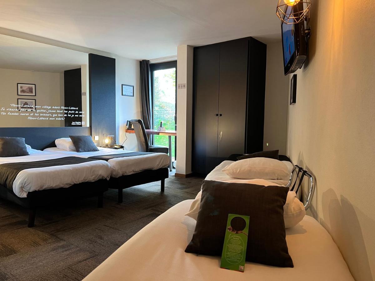 Logis Hotel Restaurant Des Acacias Lille Neuville En Ferrain エクステリア 写真